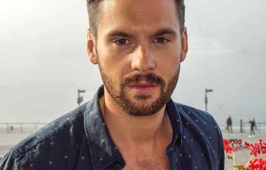 Tom Riley