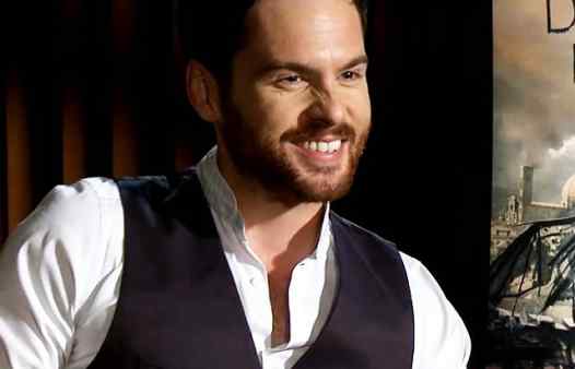 Tom Riley