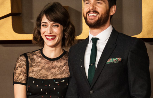 Tom Riley & Lizzy Caplan